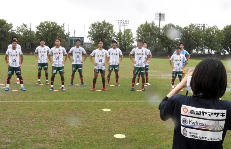 サッカー高知ｕ ７ １９ｊｆｌ開幕戦へ大忙し 初の運営 コロナ対策も 高知新聞